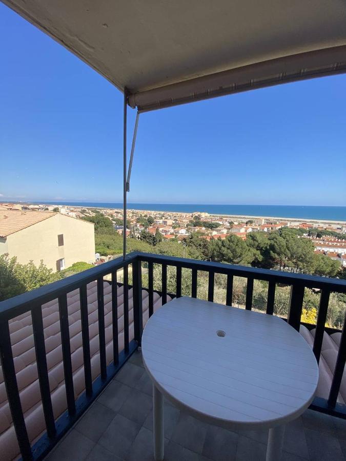 Appartement T3 Avec Terrasse Donnant Sur La Mer Sur Saint Pierre La Mer Exterior photo